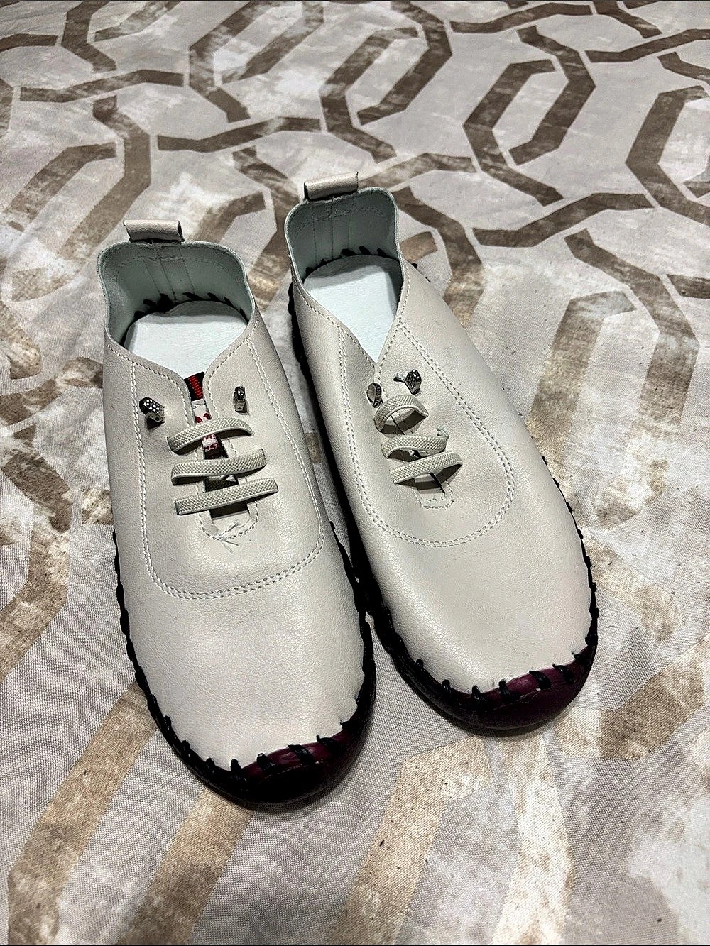 Royal Elastics Icon OG White Red Logo Leather Sneakers Leather-Look Casual